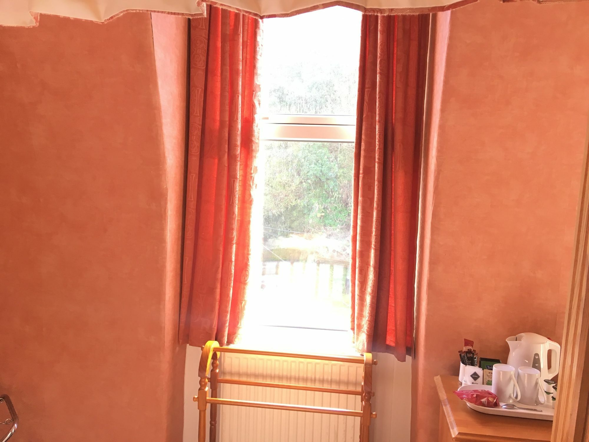 Cannon House Hotel Ротсей Екстериор снимка