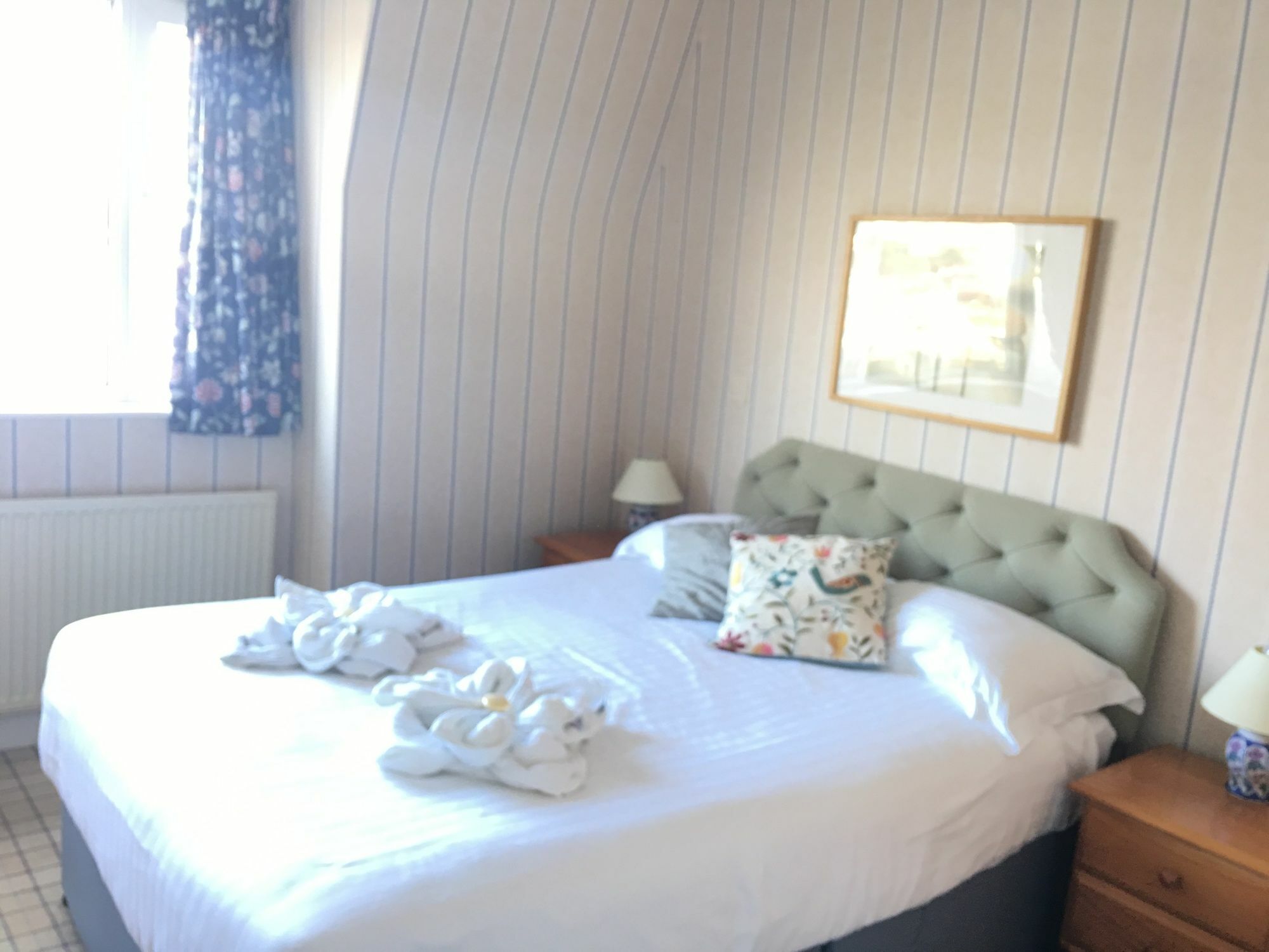 Cannon House Hotel Ротсей Екстериор снимка