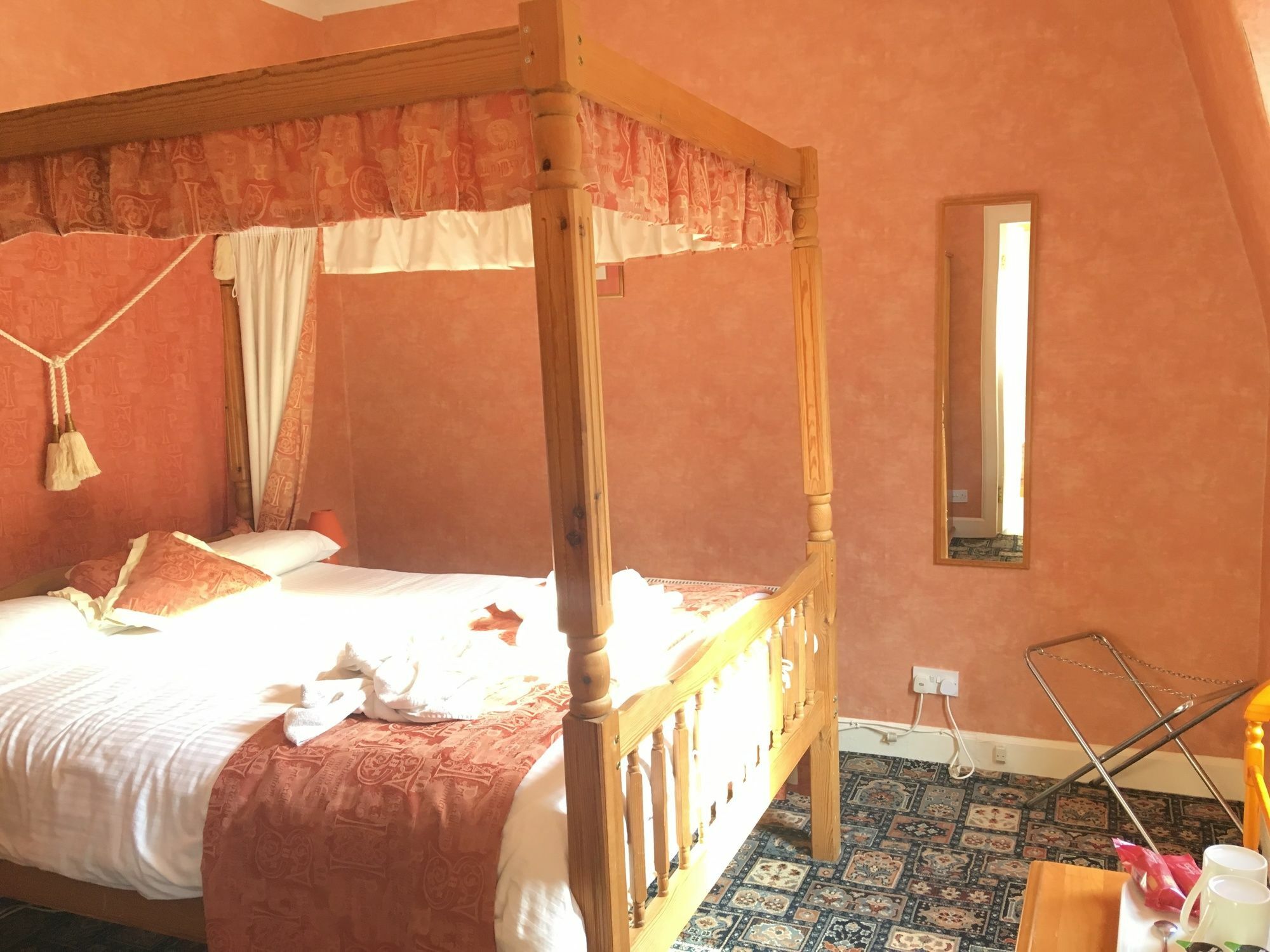 Cannon House Hotel Ротсей Екстериор снимка