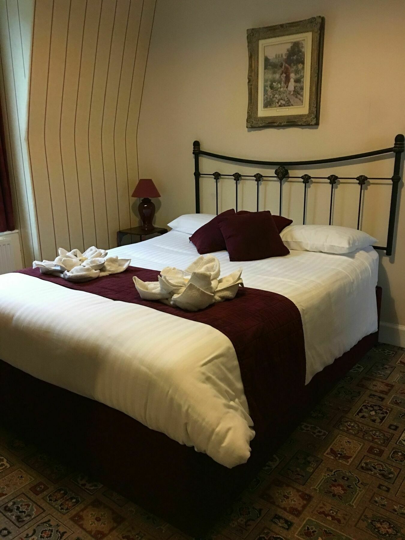 Cannon House Hotel Ротсей Екстериор снимка